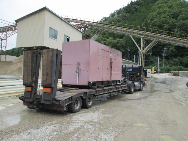 三菱重工業製 仮設型 移動電源車 MGP875 727 kVA