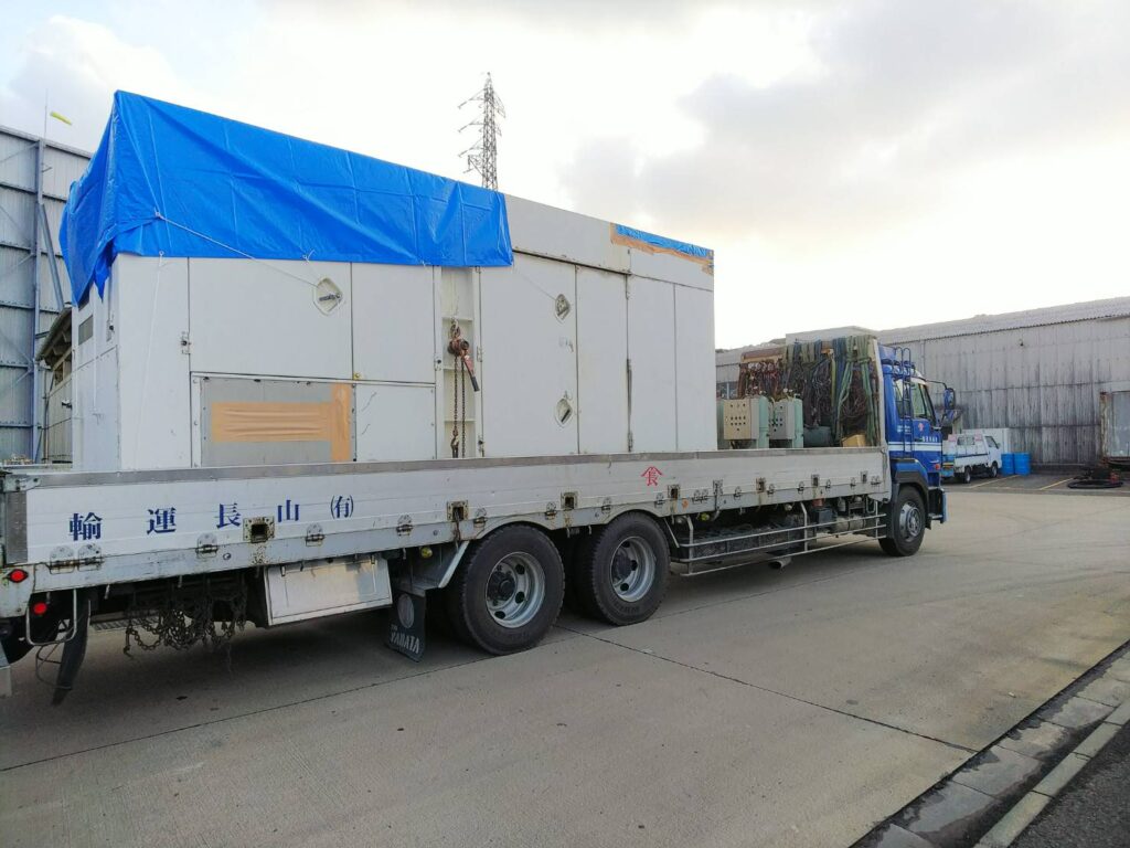 デンヨー製 仮設型 移動電源車 DSG725SSAM 700 kVA