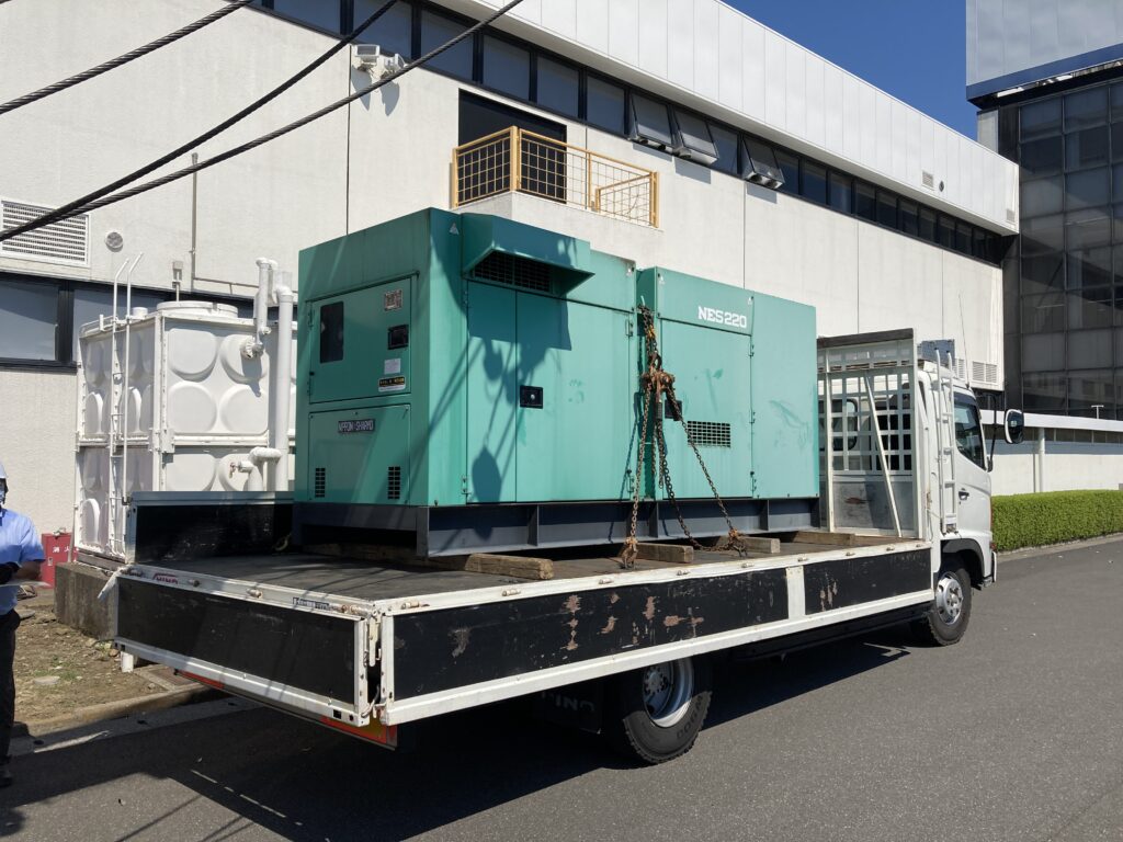 日本車両/三菱ふそう製 仮設型 移動電源車 NES220EM 220 kVA