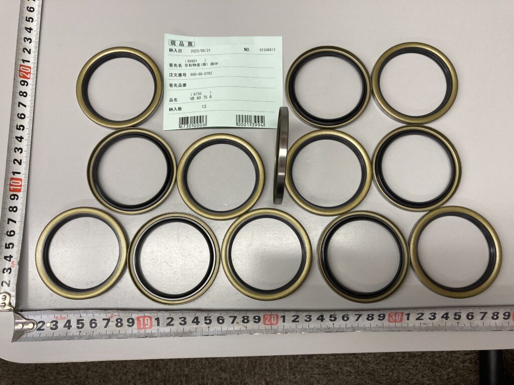 NOK製 オイルシール VB 60 75 6 (AF3191E0)  Oil Seal VB60756 NOK