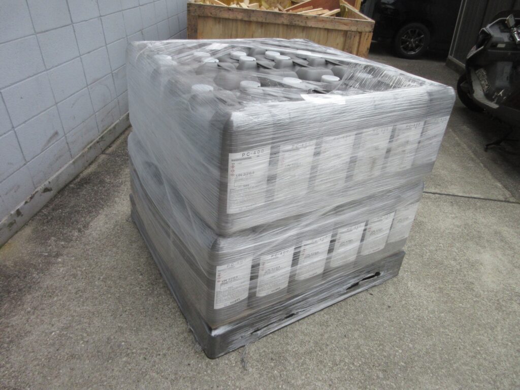 ネオス製 防錆剤 PC-400 です。危険品「腐食性物質　クラス８」を輸出します。危険品, 腐食性物質, クラス8, ネオス, Rust Remover, PC-400, Corrosive Substance, Hazard Class 8, UN No. UN3264, Neos